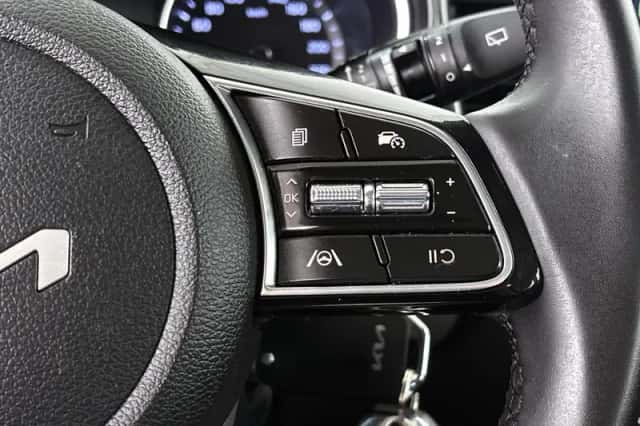 Kia Ceed (2023) thumbnail 24