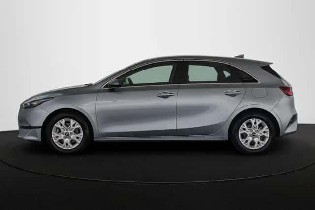 Kia Ceed (2023) thumbnail 26