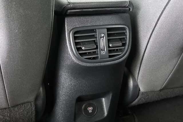 Kia Ceed (2023) thumbnail 28