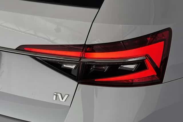 Škoda Superb (2023) thumbnail 23