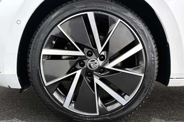 Škoda Superb (2023) thumbnail 24