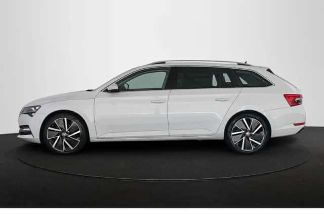Škoda Superb (2023) thumbnail 35