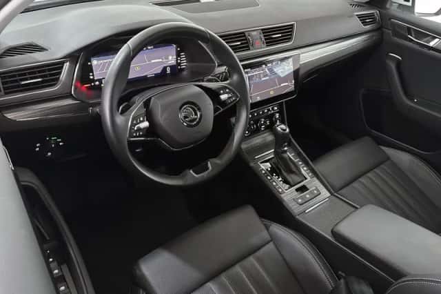 Škoda Superb (2023) thumbnail 5