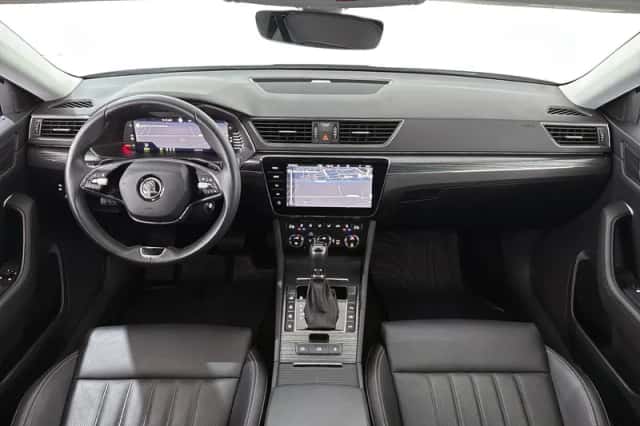 Škoda Superb (2023) thumbnail 7