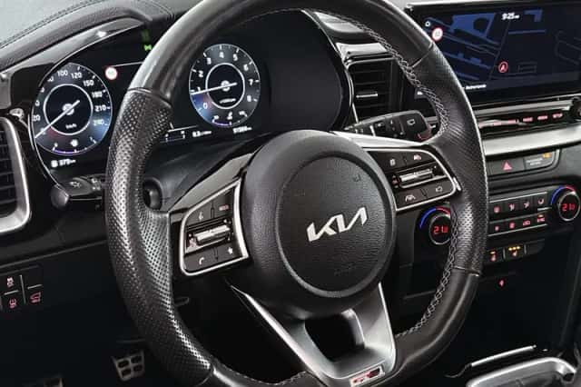Kia Proceed (2022) thumbnail 12