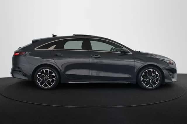 Kia Proceed (2022) thumbnail 31