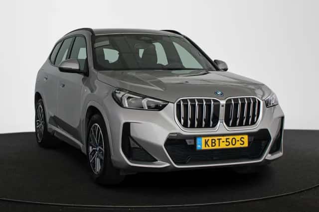 BMW X1 (2024) thumbnail 2