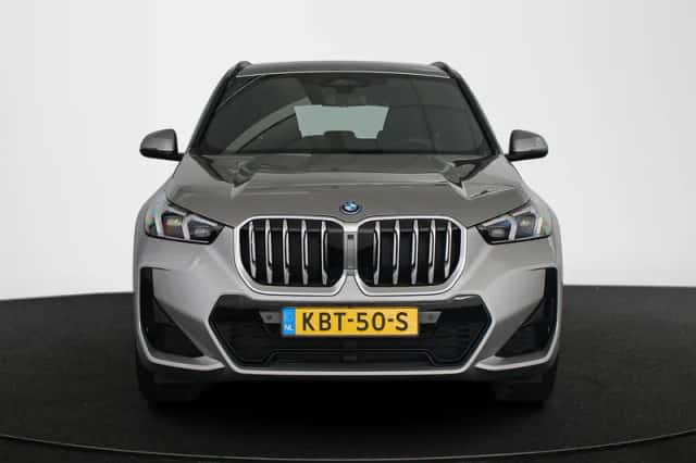 BMW X1 (2024) thumbnail 15