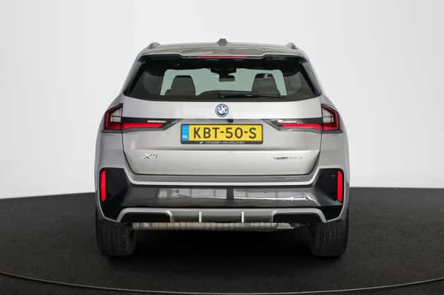 BMW X1 (2024) thumbnail 16