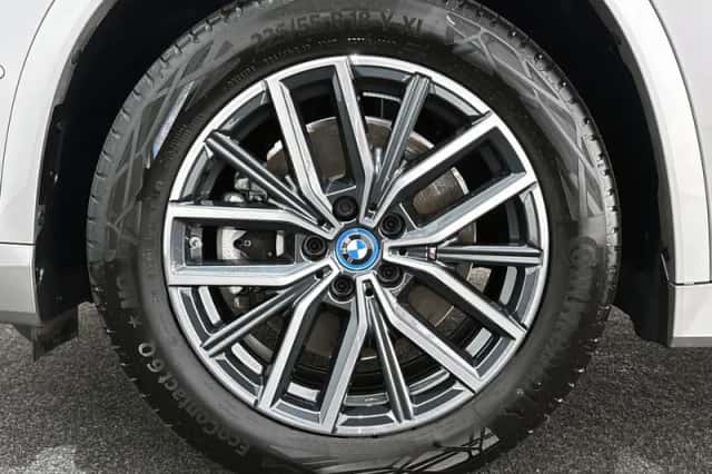 BMW X1 (2024) thumbnail 25