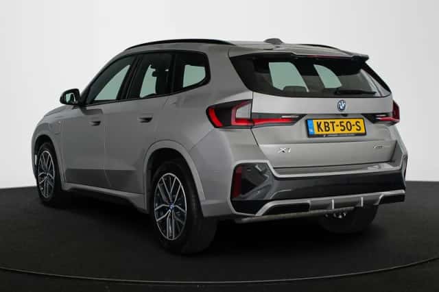 BMW X1 (2024) thumbnail 4