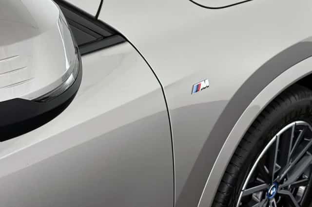 BMW X1 (2024) thumbnail 37