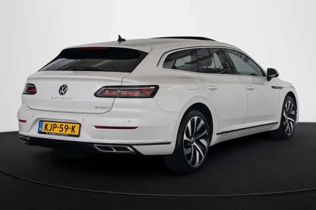 Volkswagen Arteon (2022) thumbnail 3