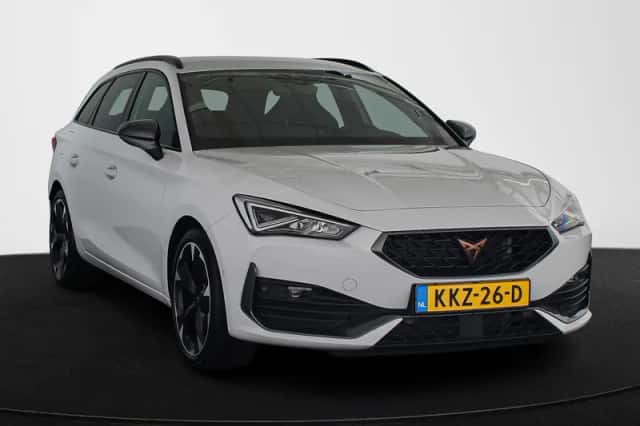 CUPRA Leon Sportstourer (2024) thumbnail 2