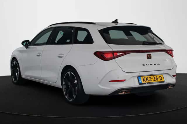 CUPRA Leon Sportstourer (2024) thumbnail 4