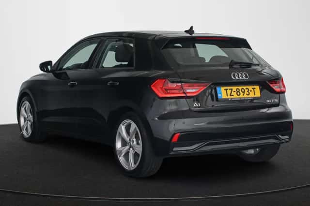 Audi A1 (2018) thumbnail 4