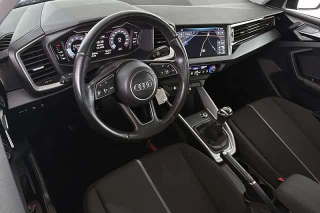 Audi A1 (2018) thumbnail 5