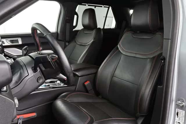 Ford Explorer (2022) thumbnail 6