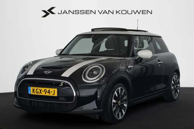 MINI Electric (2023) thumbnail 1