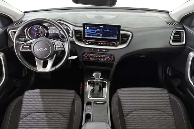 Kia Ceed Sportswagon (2023) thumbnail 6