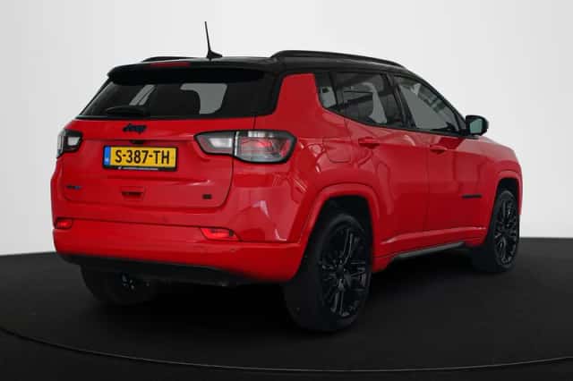 Jeep Compass (2023) thumbnail 3