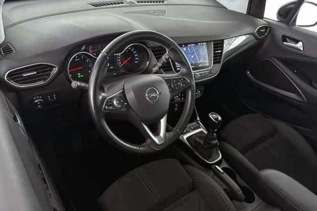 Opel Crossland (2022) thumbnail 5