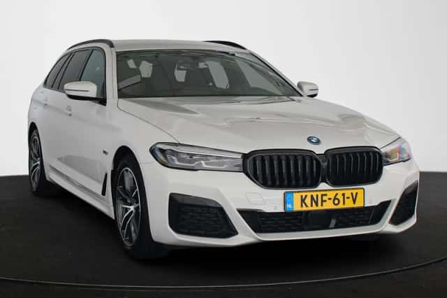 BMW 5-Serie (2023) thumbnail 2
