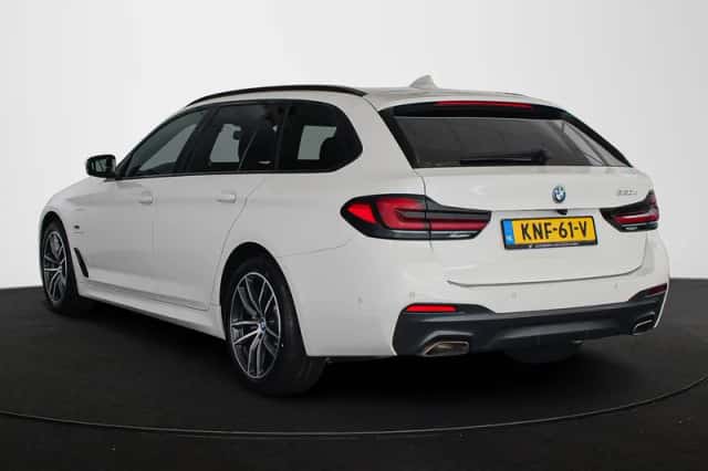 BMW 5-Serie (2023) thumbnail 4