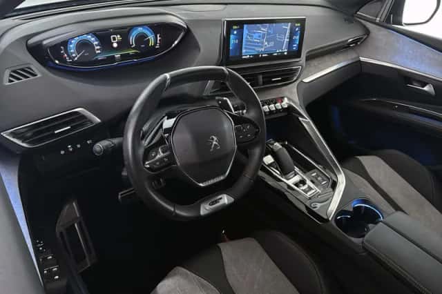 Peugeot 3008 (2021) thumbnail 5