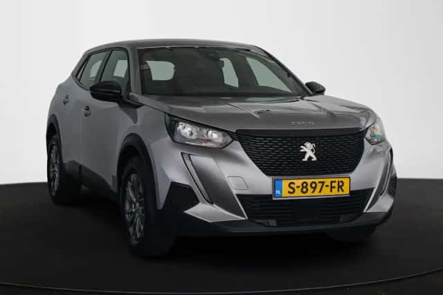 Peugeot 2008 (2023) thumbnail 2