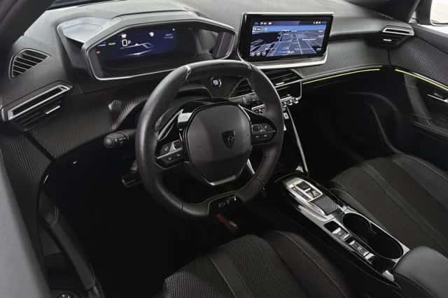 Peugeot e-2008 (2025) thumbnail 5