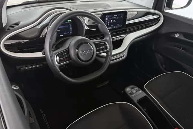 Fiat 500 (2022) thumbnail 5