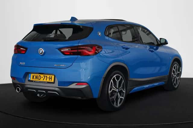 BMW X2 (2021) thumbnail 3