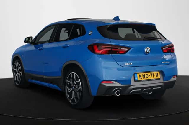 BMW X2 (2021) thumbnail 4