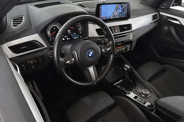 BMW X2 (2023) thumbnail 5