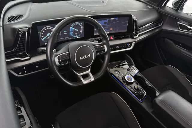 Kia Sportage (2023) thumbnail 5