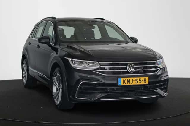 Volkswagen Tiguan (2022) thumbnail 2