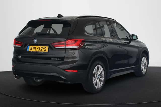 BMW X1 (2021) thumbnail 3