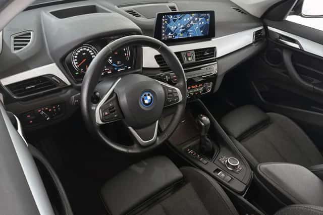 BMW X1 (2021) thumbnail 5