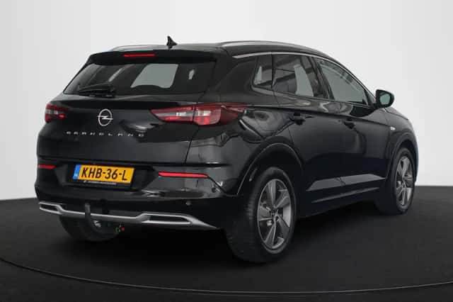 Opel Grandland (2022) thumbnail 3