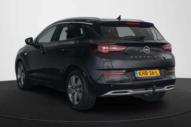 Opel Grandland (2022) thumbnail 4