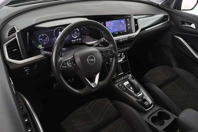 Opel Grandland (2022) thumbnail 5