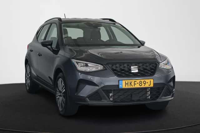 SEAT Arona (2023) thumbnail 2