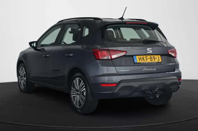 SEAT Arona (2023) thumbnail 4