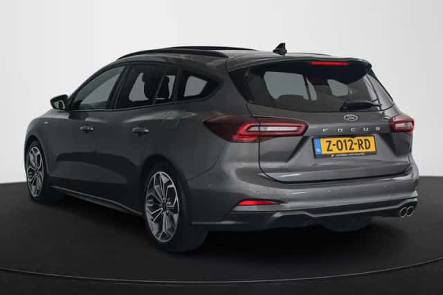 Ford Focus (2024) thumbnail 4