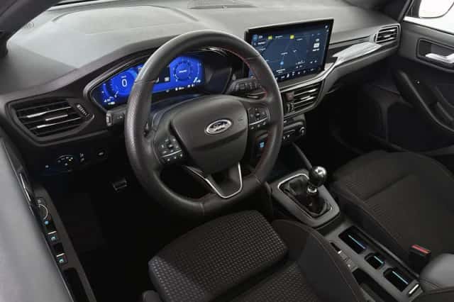 Ford Focus (2024) thumbnail 5