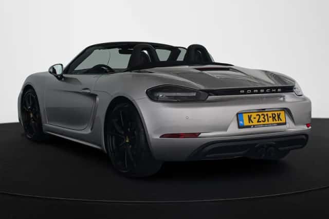 Porsche 718 (2021) thumbnail 4