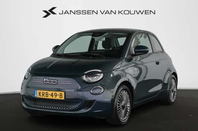Fiat 500e (2023) thumbnail 1