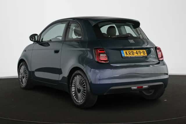 Fiat 500e (2023) thumbnail 4