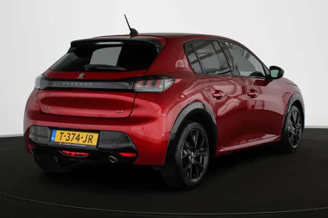 Peugeot 208 (2023) thumbnail 3